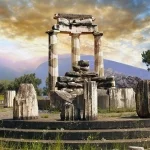 2 marvelous days Delphi Meteora Thermopylae private tour
